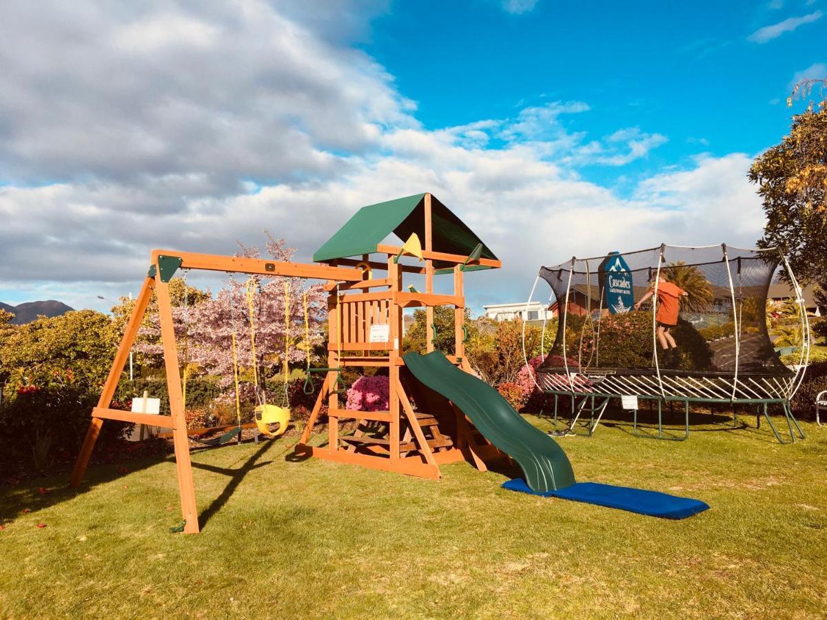 Cascades Lakefront Motel 5*
