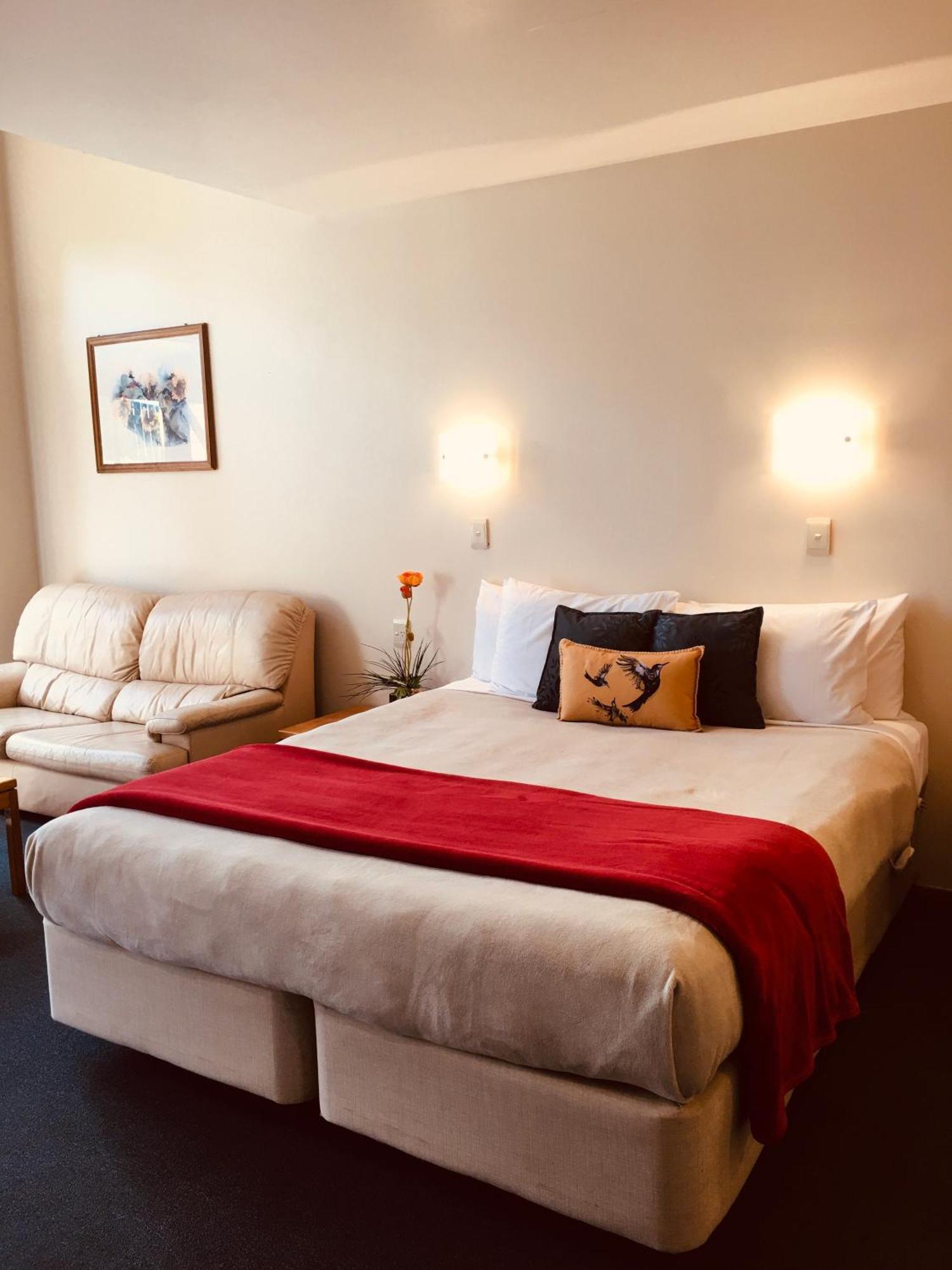 Motel Cascades Lakefront 5*